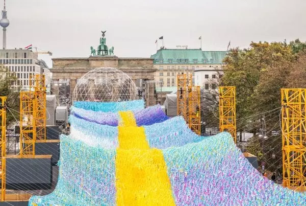 Visions in Motion in Berlin by Poetic Kinetics