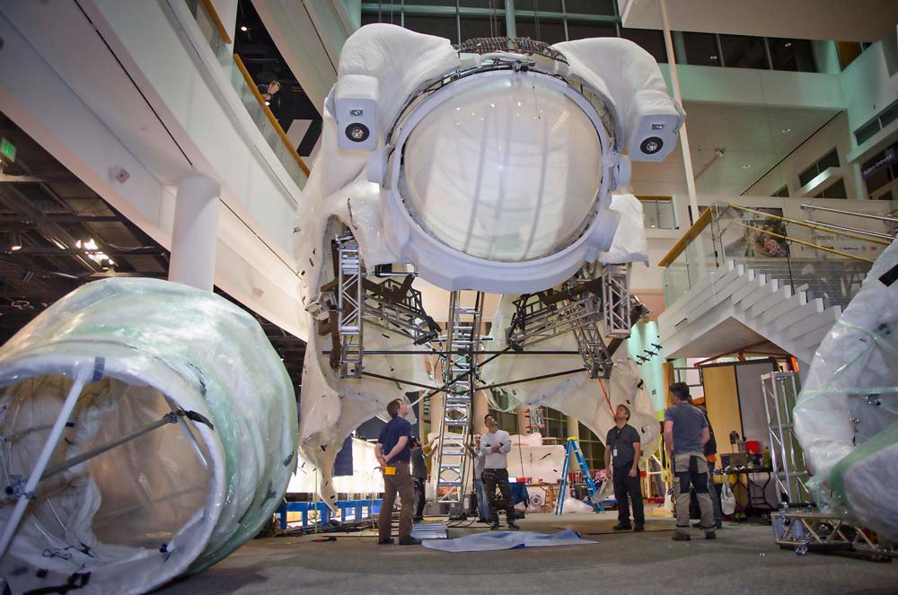 Poetic Kinetics — Escape Velocity Time-lapse at Science Museum of Minnesota